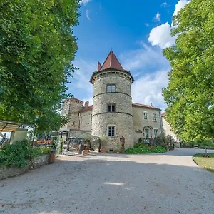 https://chateau-chapeau-cornu.hotels-rhonealpes.com