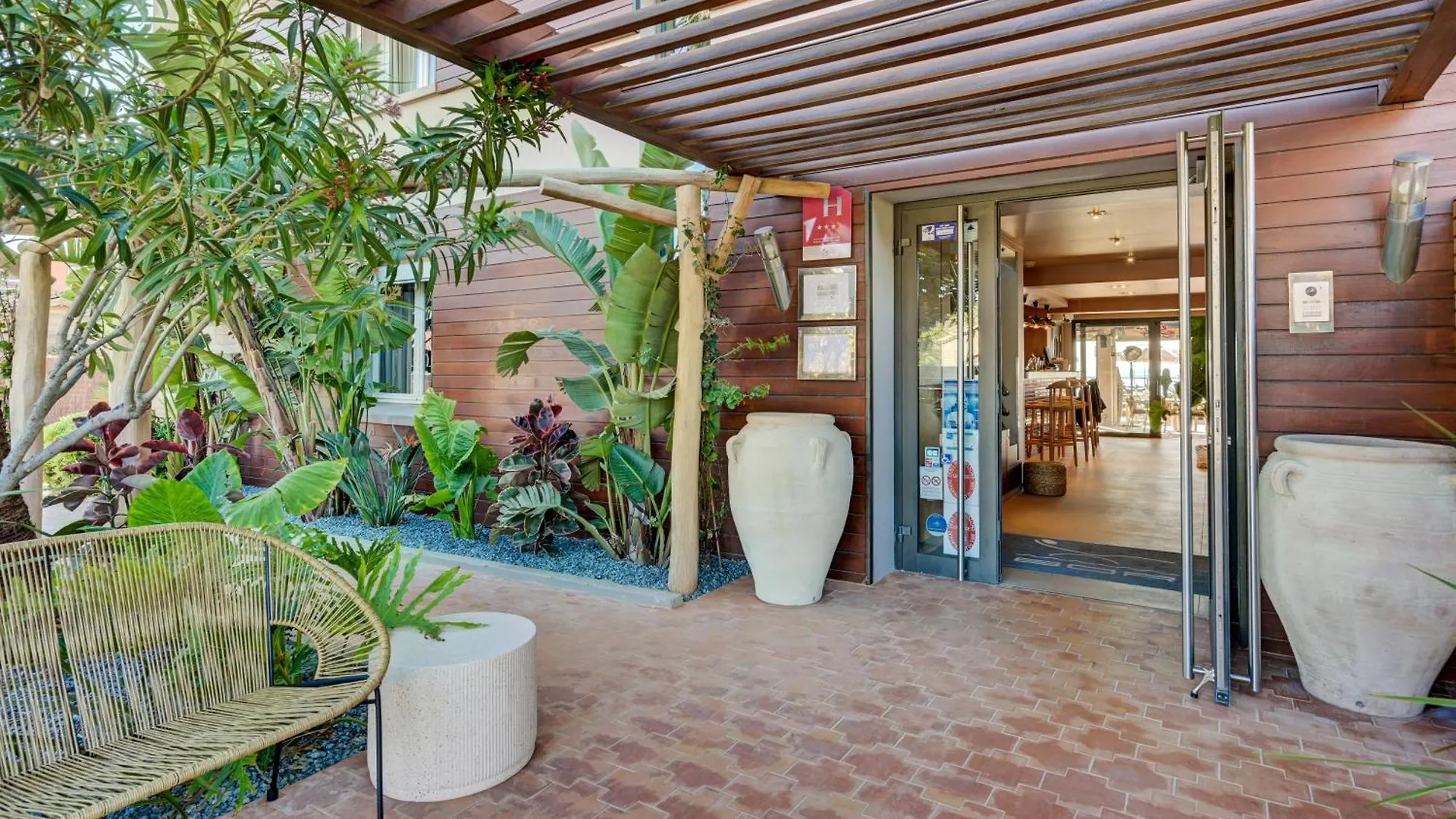 Hotel Bor Hyeres